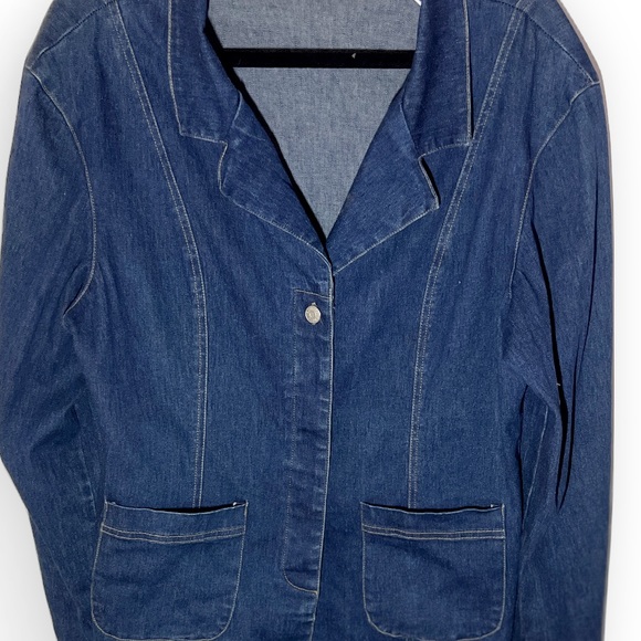 Express Bleus Blue Dark Wash Stretch Denim
Jean Jacket Pockets Women - Picture 2 of 5